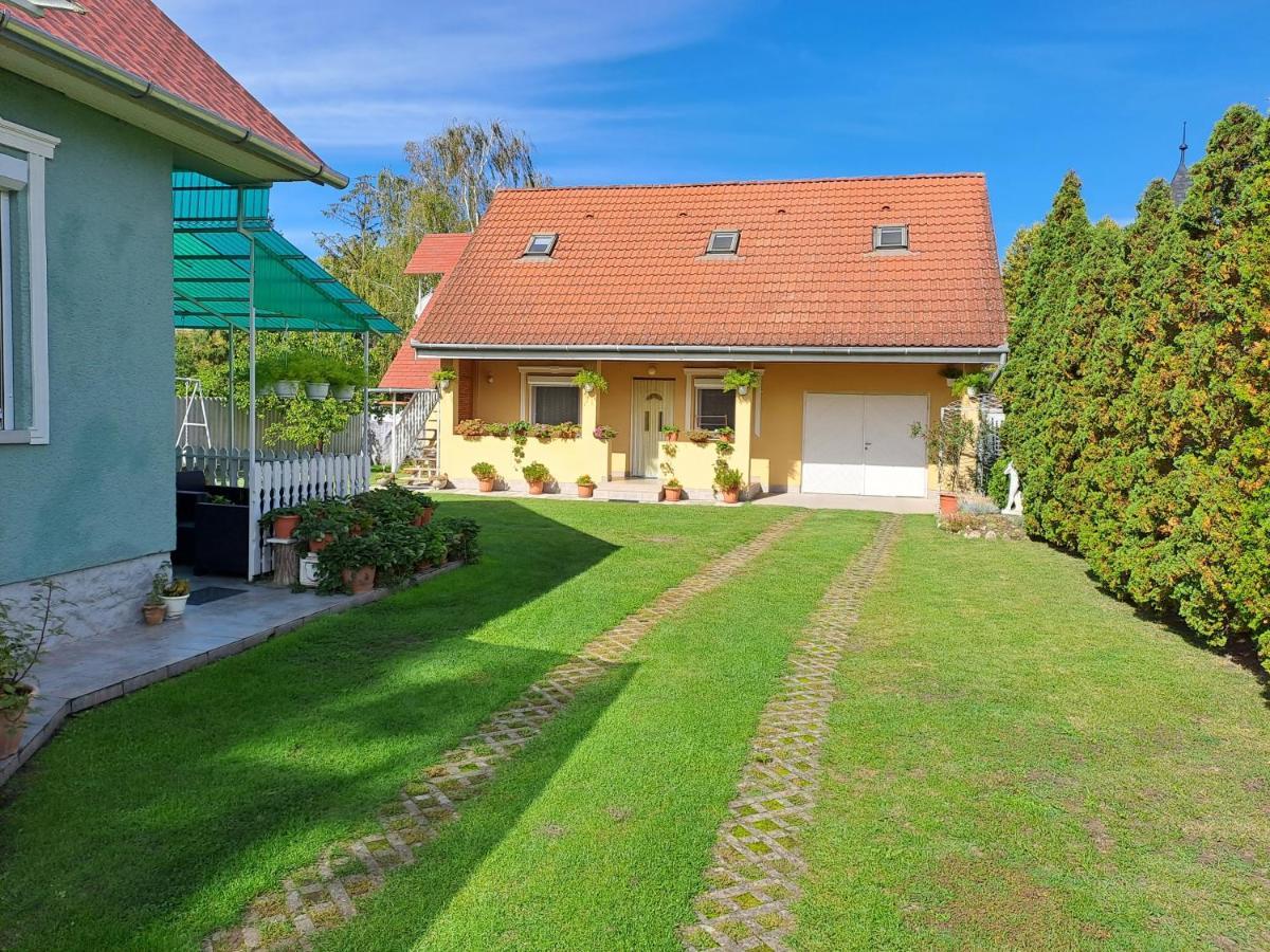 Bianka Apartman Balatonlelle Eksteriør bilde