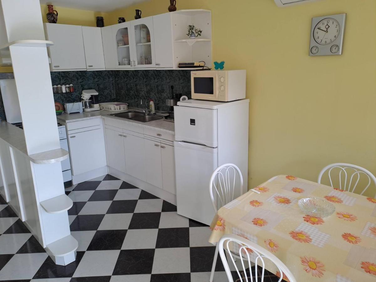 Bianka Apartman Balatonlelle Eksteriør bilde